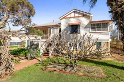 232 Campbell St, Newtown, QLD 4350 Australia