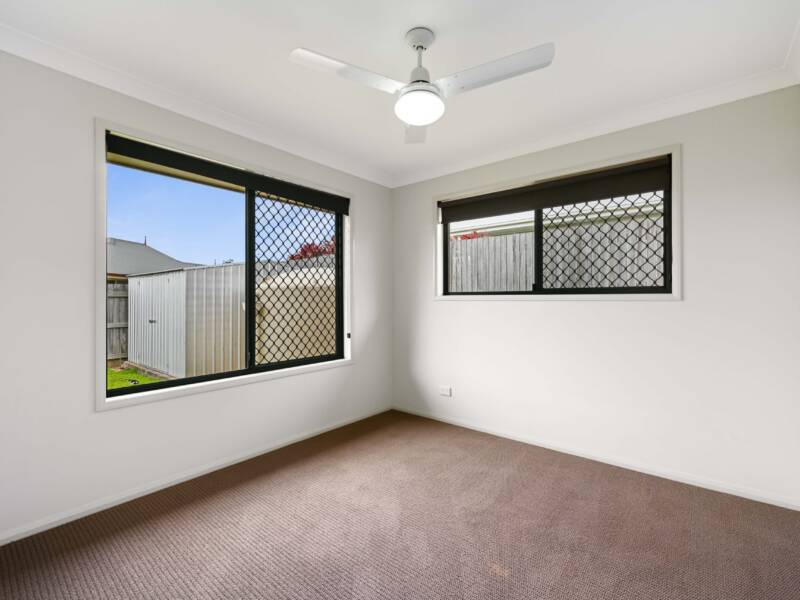 16 Pugh St, Middle Ridge, QLD 4350