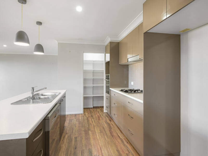 3 Abbey St, Cranley, QLD 4350 Australia