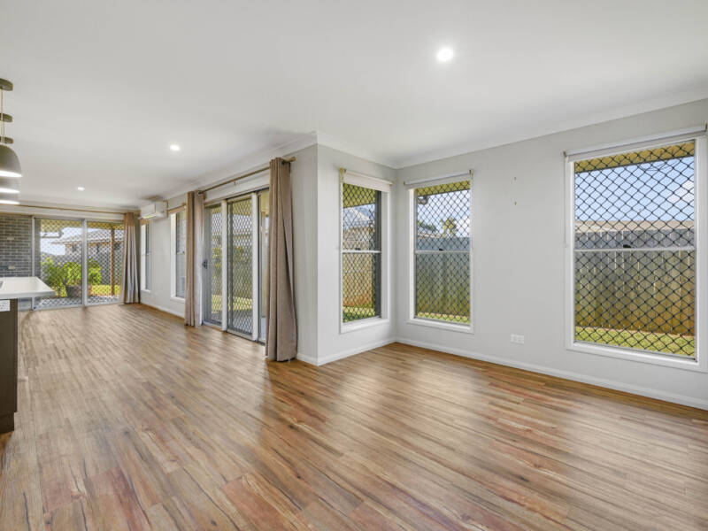 3 Abbey St, Cranley, QLD 4350 Australia