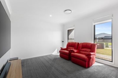 35 O'Neill Cct, Kearneys Spring, QLD 4350 Australia