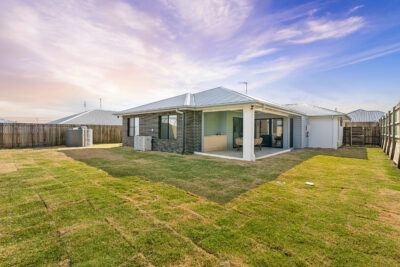 35 O'Neill Cct, Kearneys Spring, QLD 4350 Australia