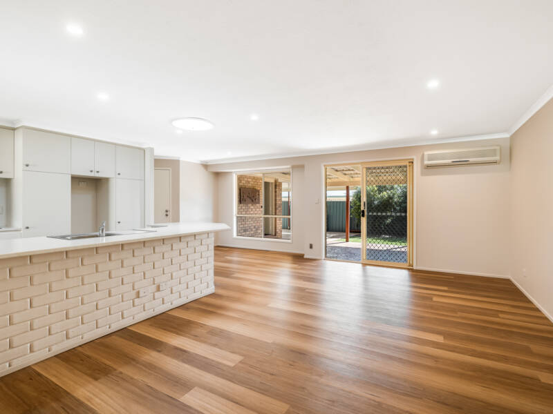 14 Gerbera Ct, Middle Ridge, QLD 4350 Australia