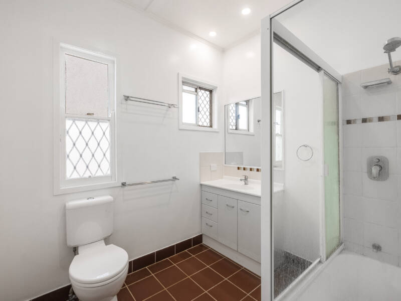 35 Helen St, Newtown, QLD 4350 Australia