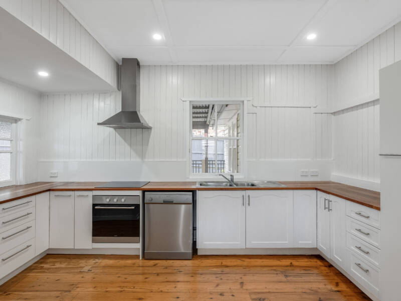 35 Helen St, Newtown, QLD 4350 Australia