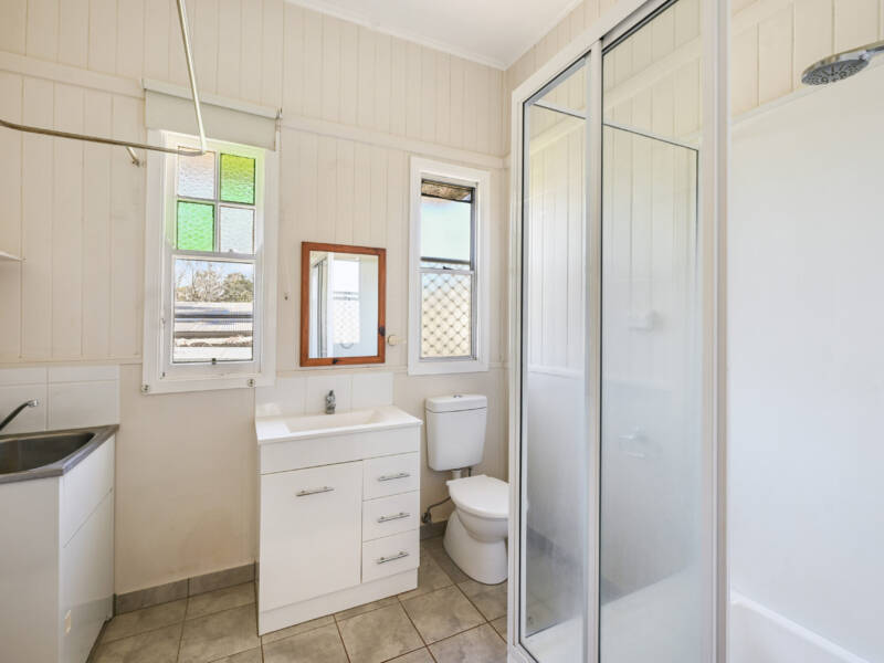 6 Jennings St, South Toowoomba, QLD 4350 Australia