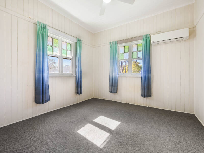 6 Jennings St, South Toowoomba, QLD 4350 Australia