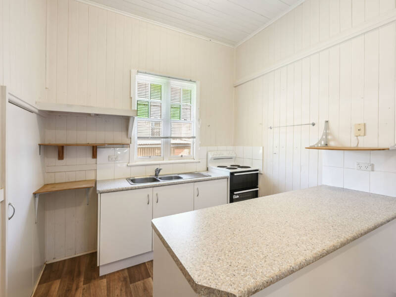 6 Jennings St, South Toowoomba, QLD 4350 Australia