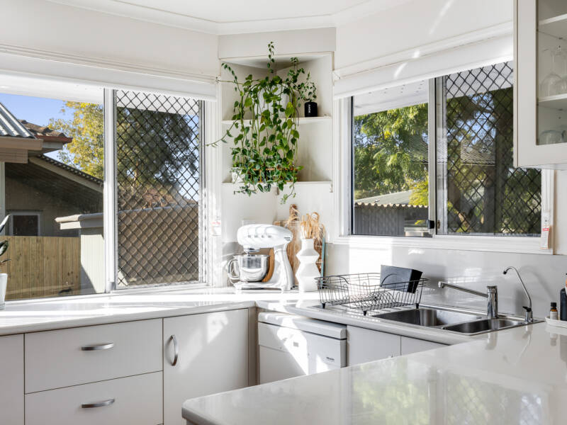 28 Hampton St, Newtown, QLD 4350 Australia