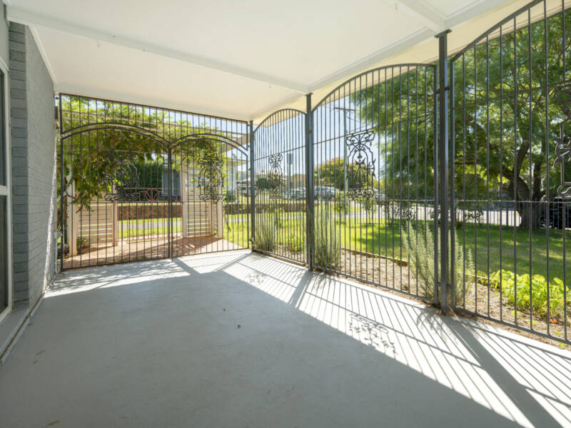 2A Park Ln, Toowoomba City, QLD 4350 Australia