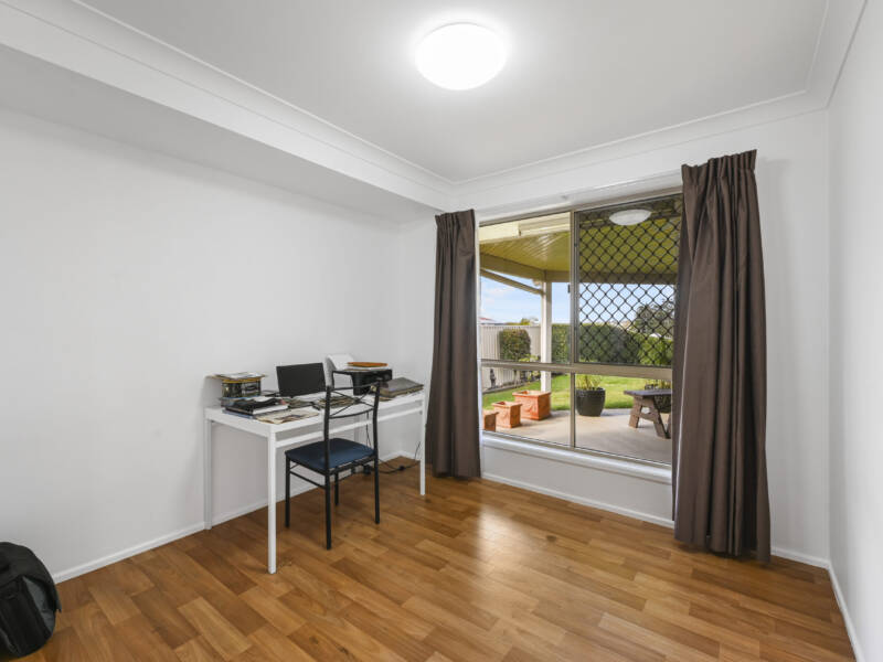 6 Cecilia St, Kearneys Spring, QLD 4350 Australia