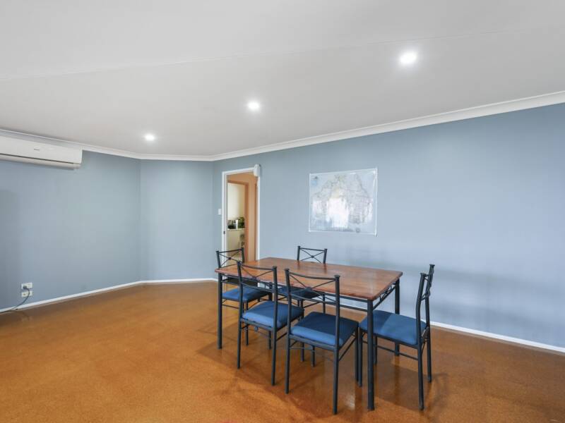 6 Cecilia St, Kearneys Spring, QLD 4350 Australia