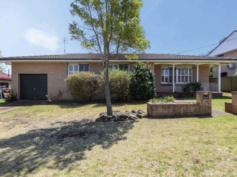 21 Tracey St, Rangeville, QLD 4350 Australia