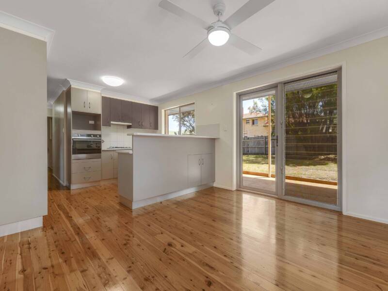 21 Tracey St, Rangeville, QLD 4350 Australia