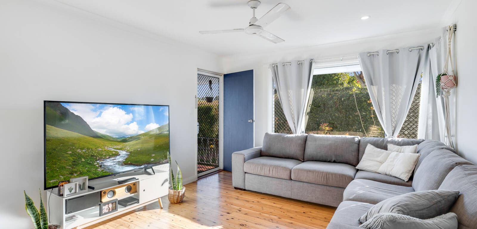28 Hampton St, Newtown, QLD 4350 Australia