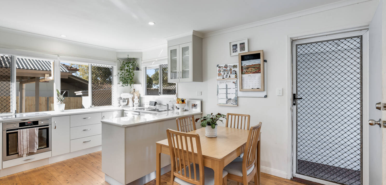 28 Hampton St, Newtown, QLD 4350 Australia