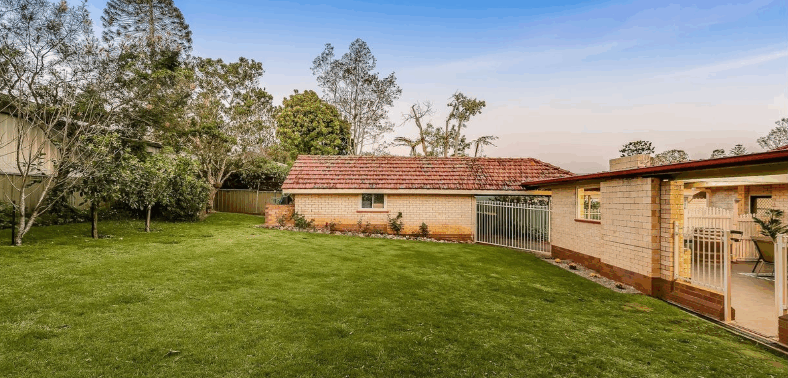 5 Rhyde St, Mount Lofty, QLD 4350 Australia