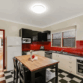 5 Rhyde St, Mount Lofty, QLD 4350 Australia