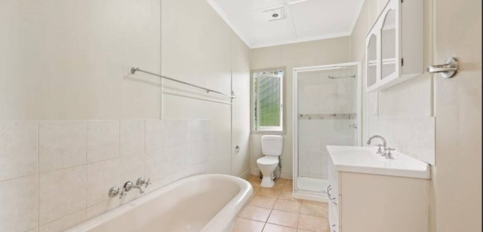 4 Perry St, Harlaxton, QLD 4350 Australia