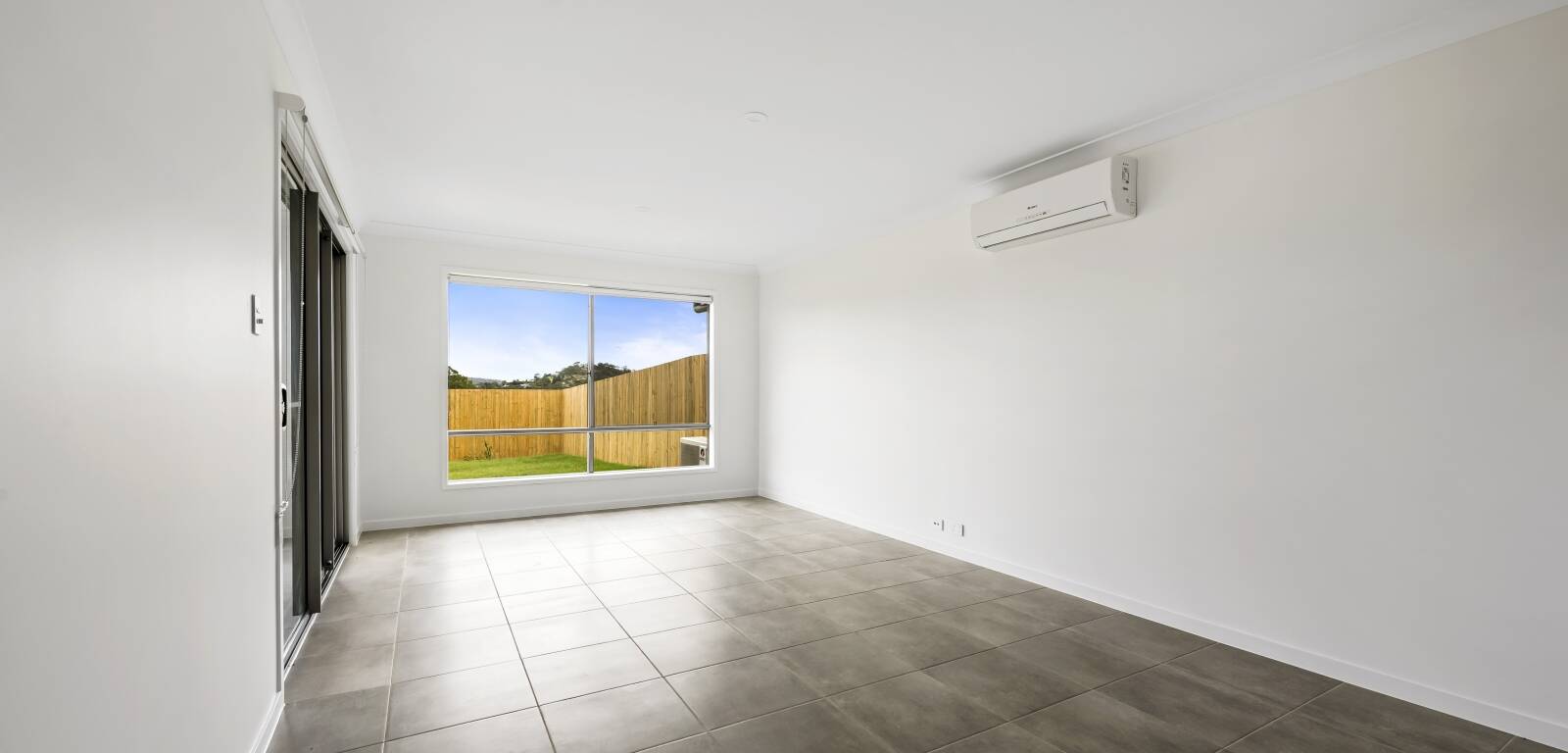 1/82 Shelby St, Glenvale, QLD 4350 Australia