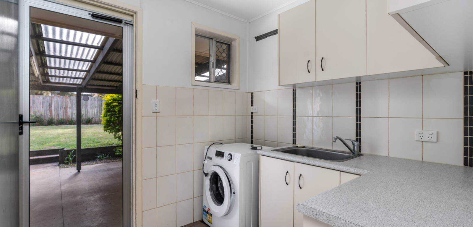27 Weller St, Rangeville, QLD 4350 Australia
