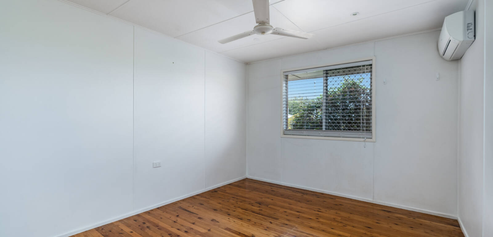27 Weller St, Rangeville, QLD 4350 Australia
