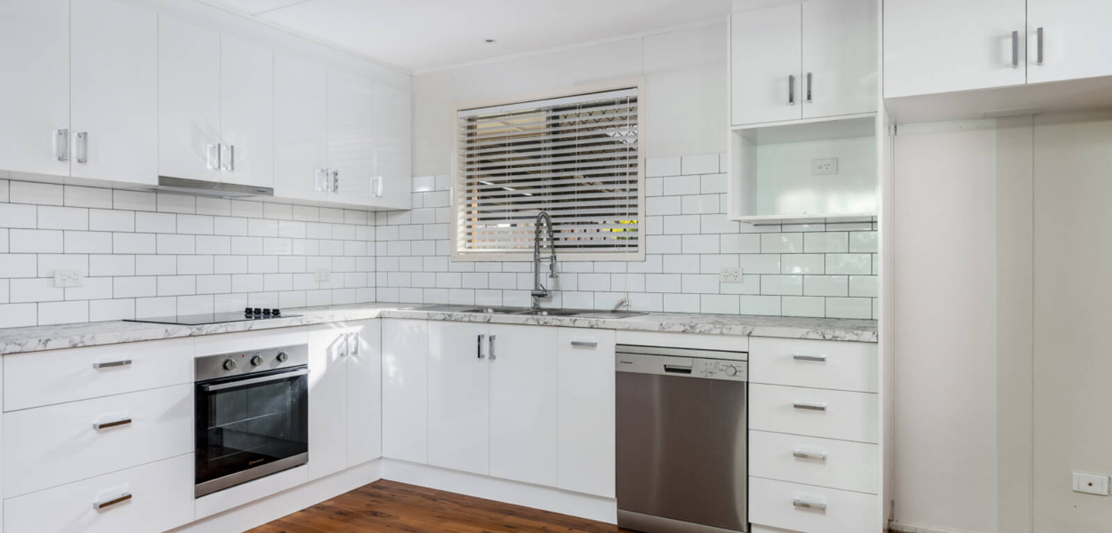 27 Weller St, Rangeville, QLD 4350 Australia