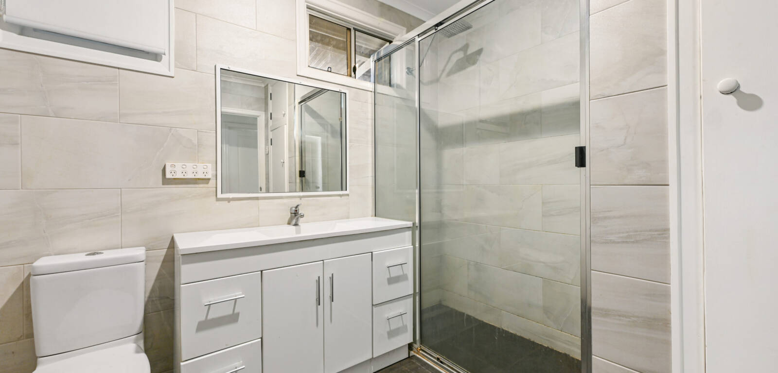 203 Taylor St, Wilsonton, QLD 4350 Australia