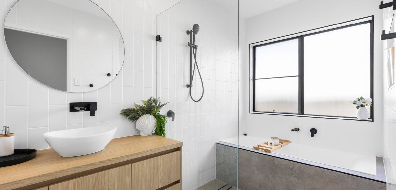 35 O'Neill Cct, Kearneys Spring, QLD 4350 Australia