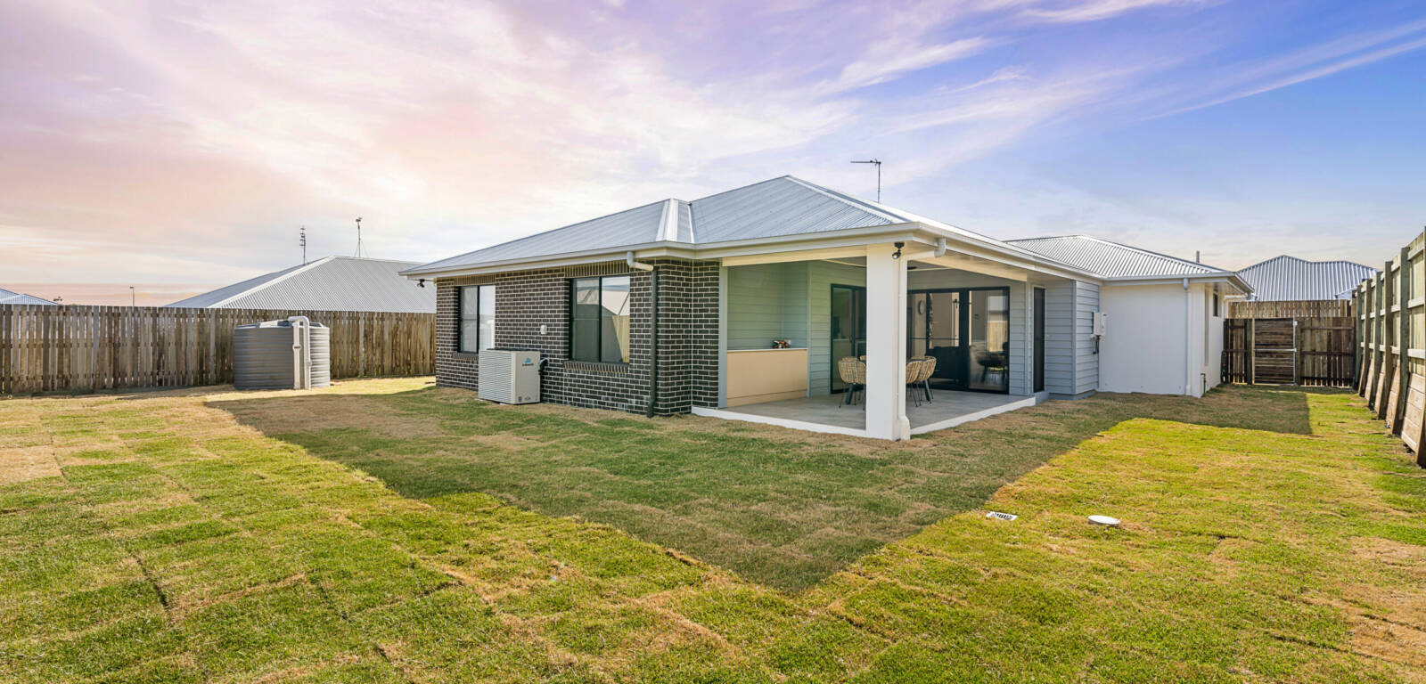 35 O'Neill Cct, Kearneys Spring, QLD 4350 Australia