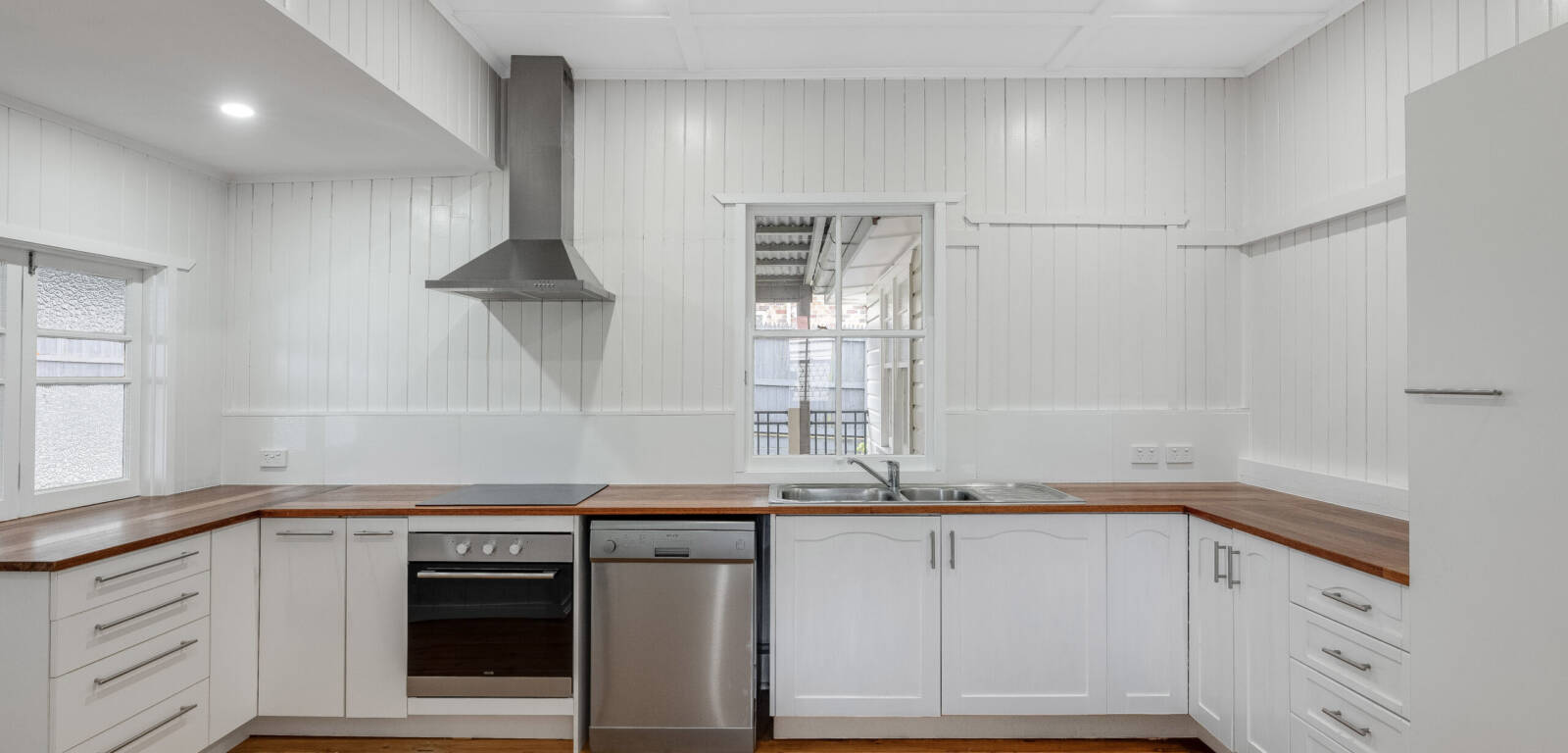 35 Helen St, Newtown, QLD 4350 Australia