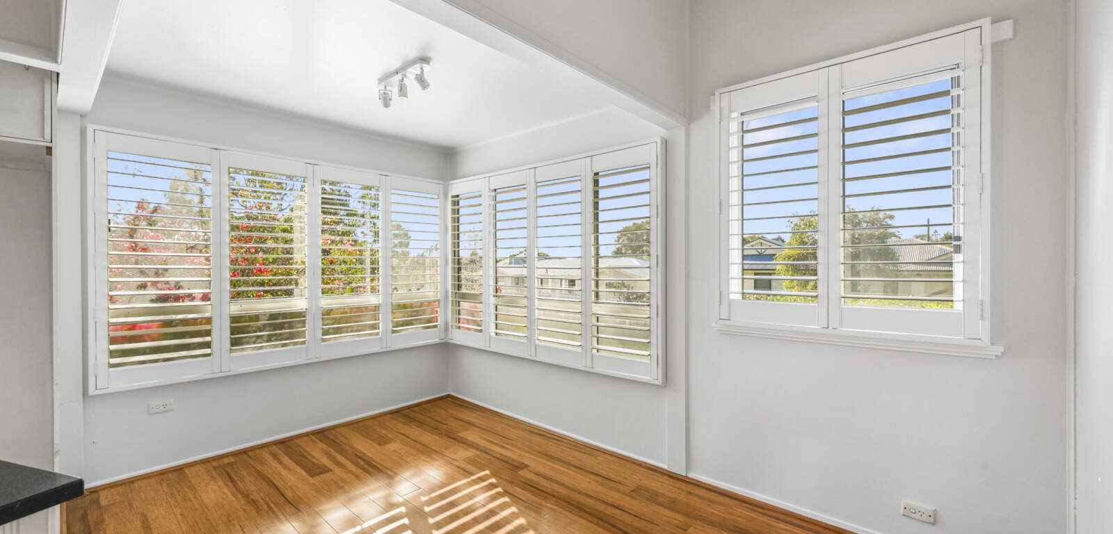 1A Ascot St, Newtown, QLD 4350 Australia