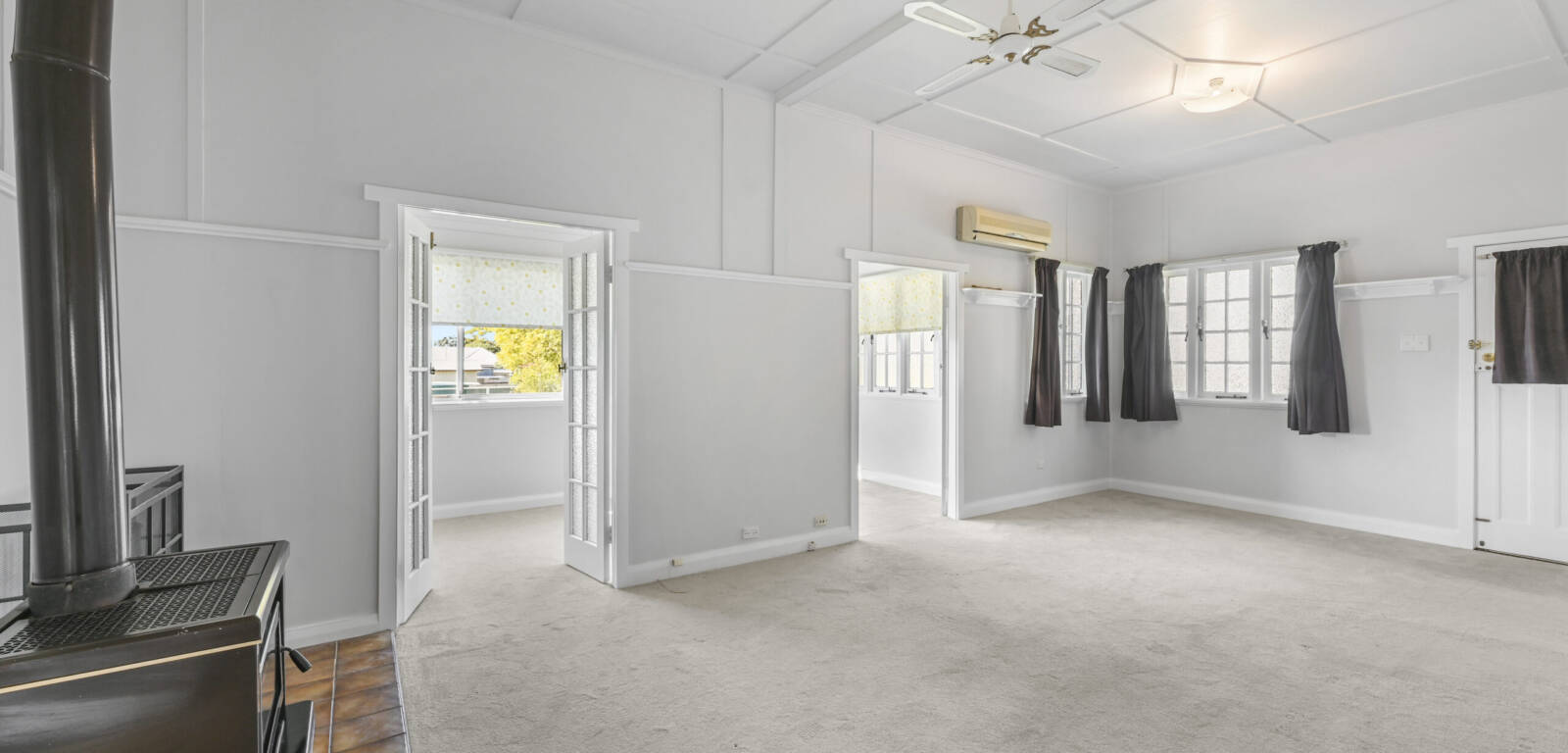 1A Ascot St, Newtown, QLD 4350 Australia