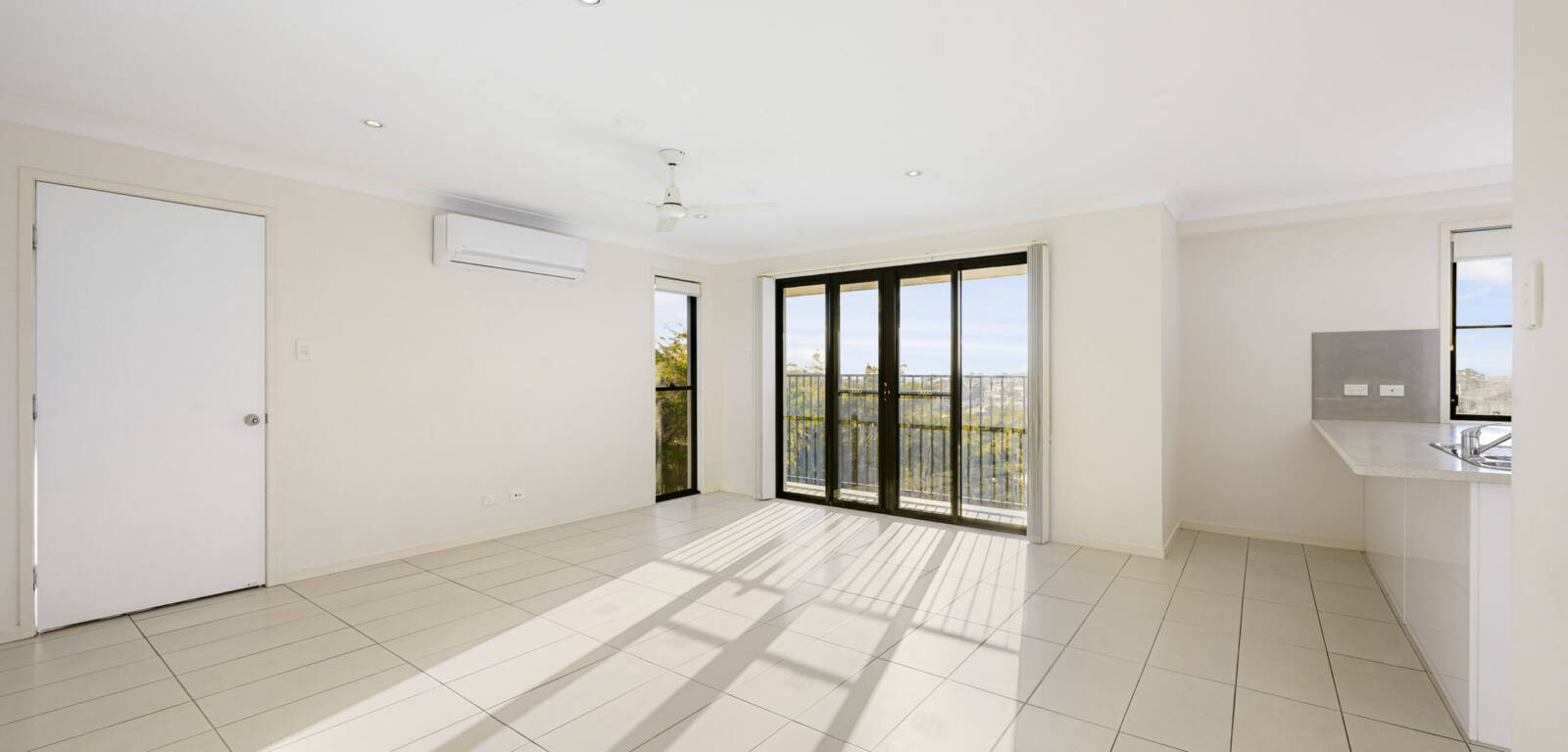 2/6 Myora Cl, Darling Heights, QLD 4350 Australia