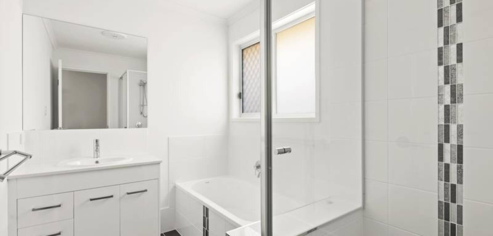 12 Gains Pl, Glenvale, QLD 4350 Australia