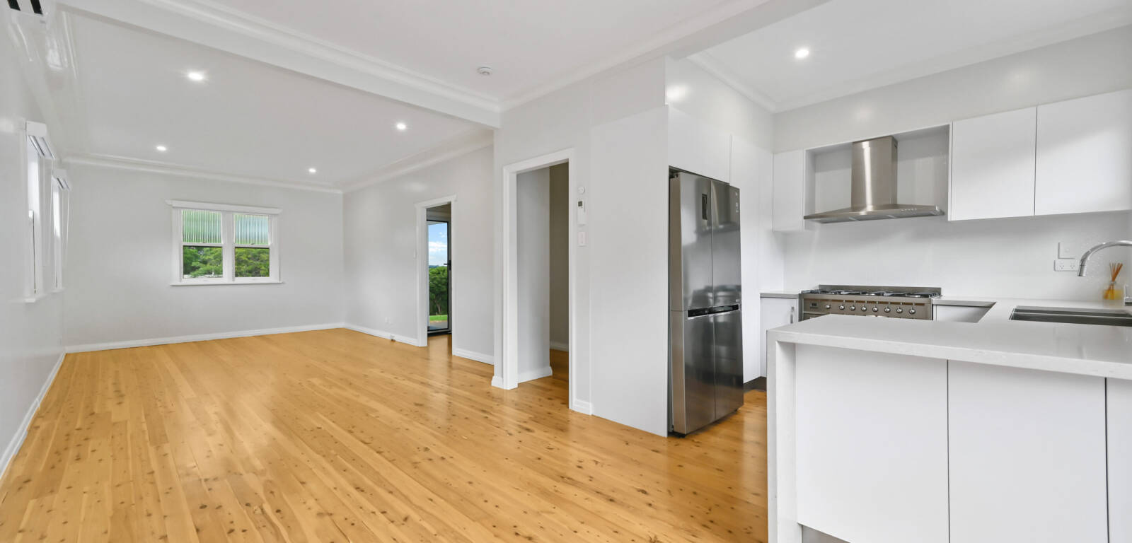 15 Geoffrey St, Mount Lofty, QLD 4350 Australia