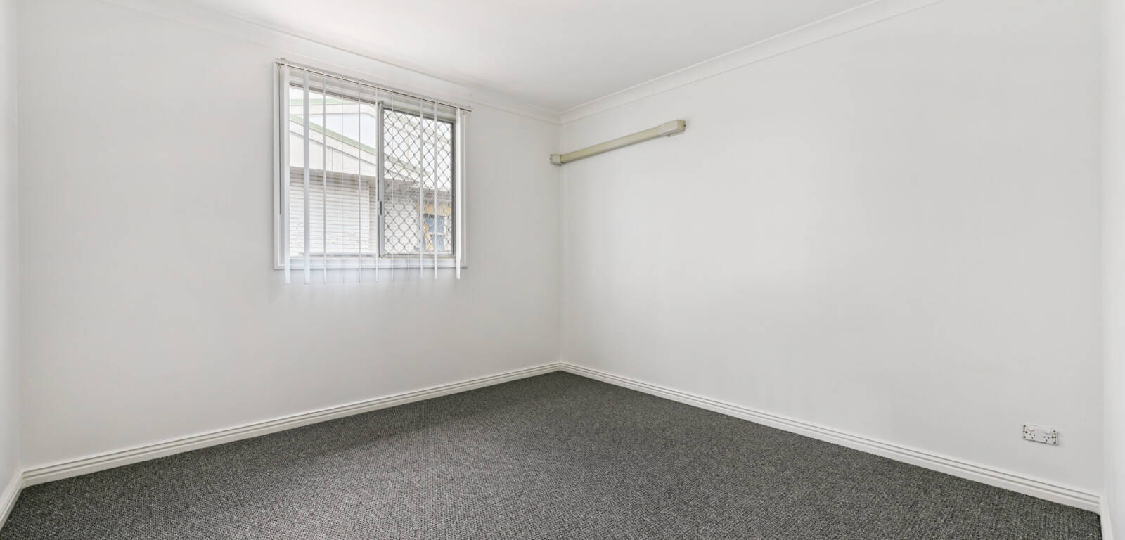 203 Taylor St, Wilsonton, QLD 4350 Australia