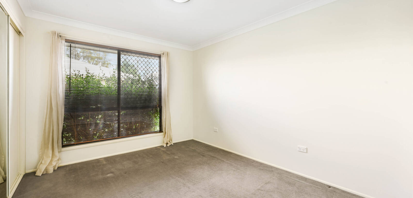 1/438 Hume St, Middle Ridge, QLD 4350 Australia