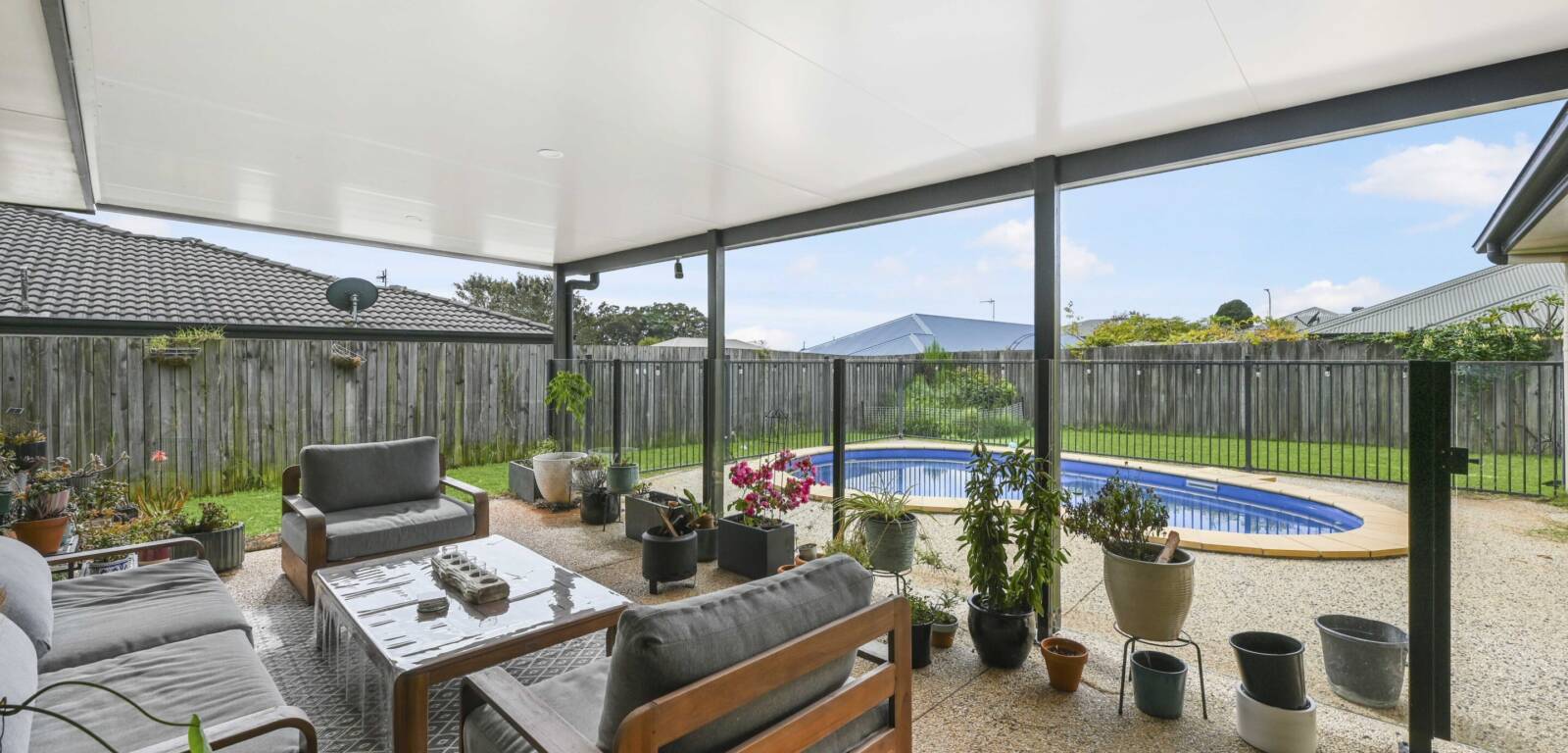 24 Scullin St, Middle Ridge, QLD 4350 Australia