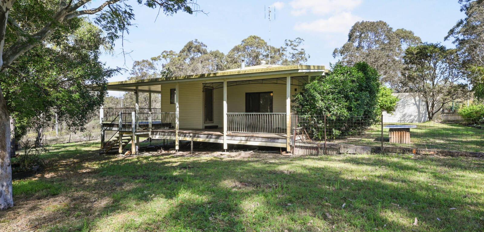 744 Murphys Creek Rd, Upper Lockyer, QLD 4352 Australia