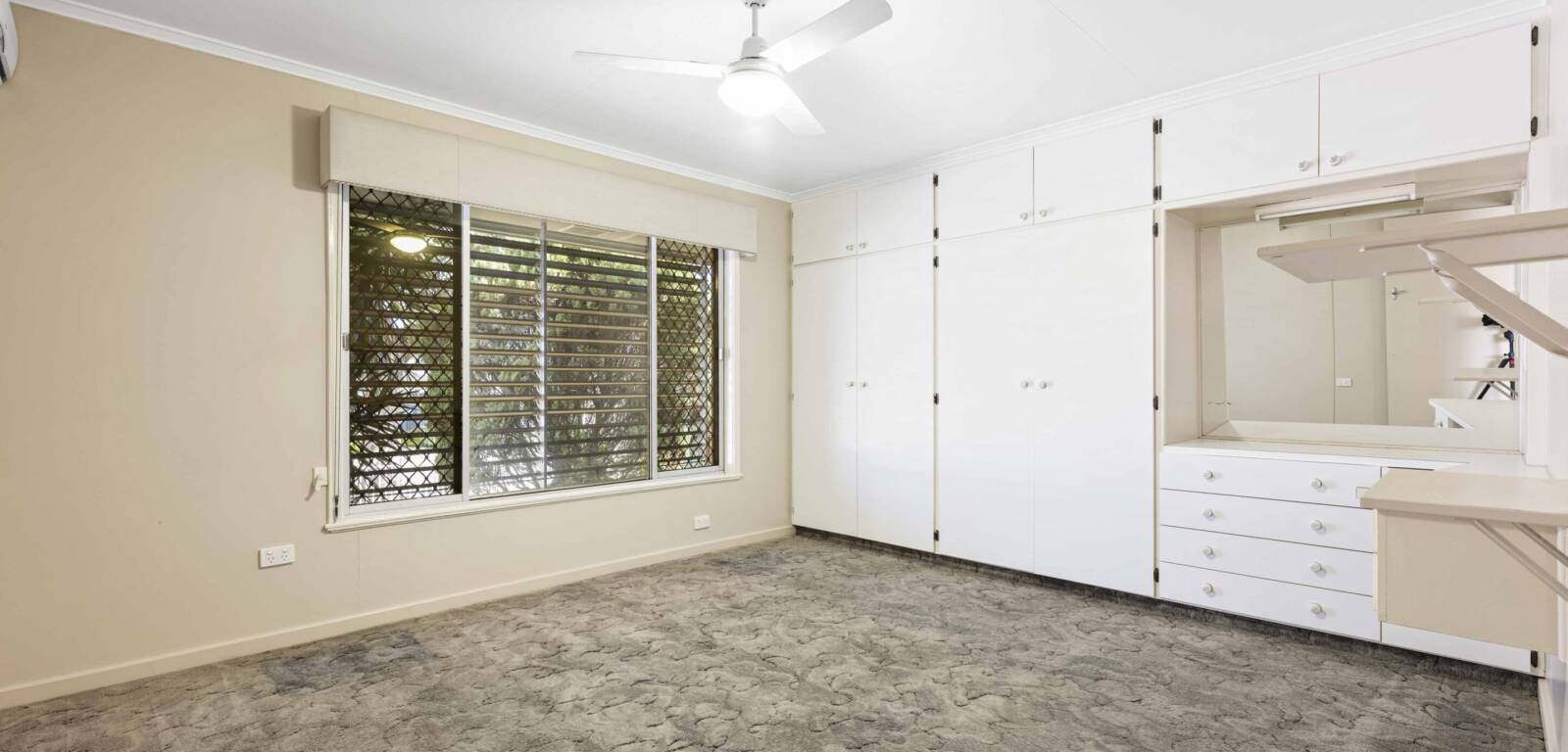 15 Clarice St, Harristown, QLD 4350 Australia