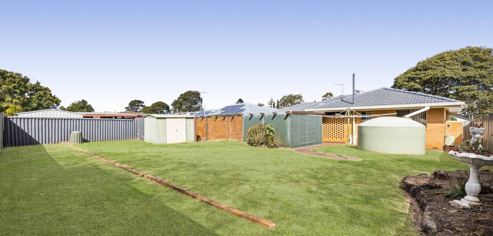 15 Clarice St, Harristown, QLD 4350 Australia