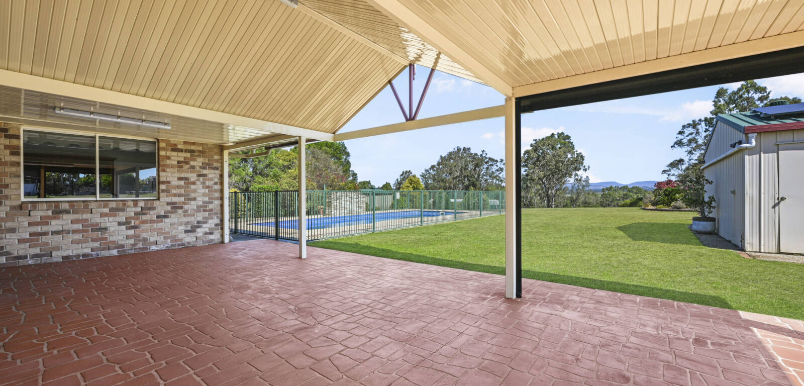 33 Parklea Dr, Placid Hills, QLD 4343 Australia