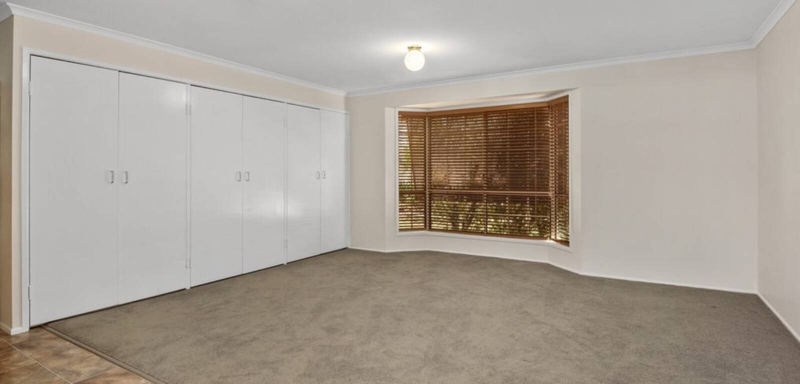 408 MacKenzie St, Middle Ridge, QLD 4350 Australia