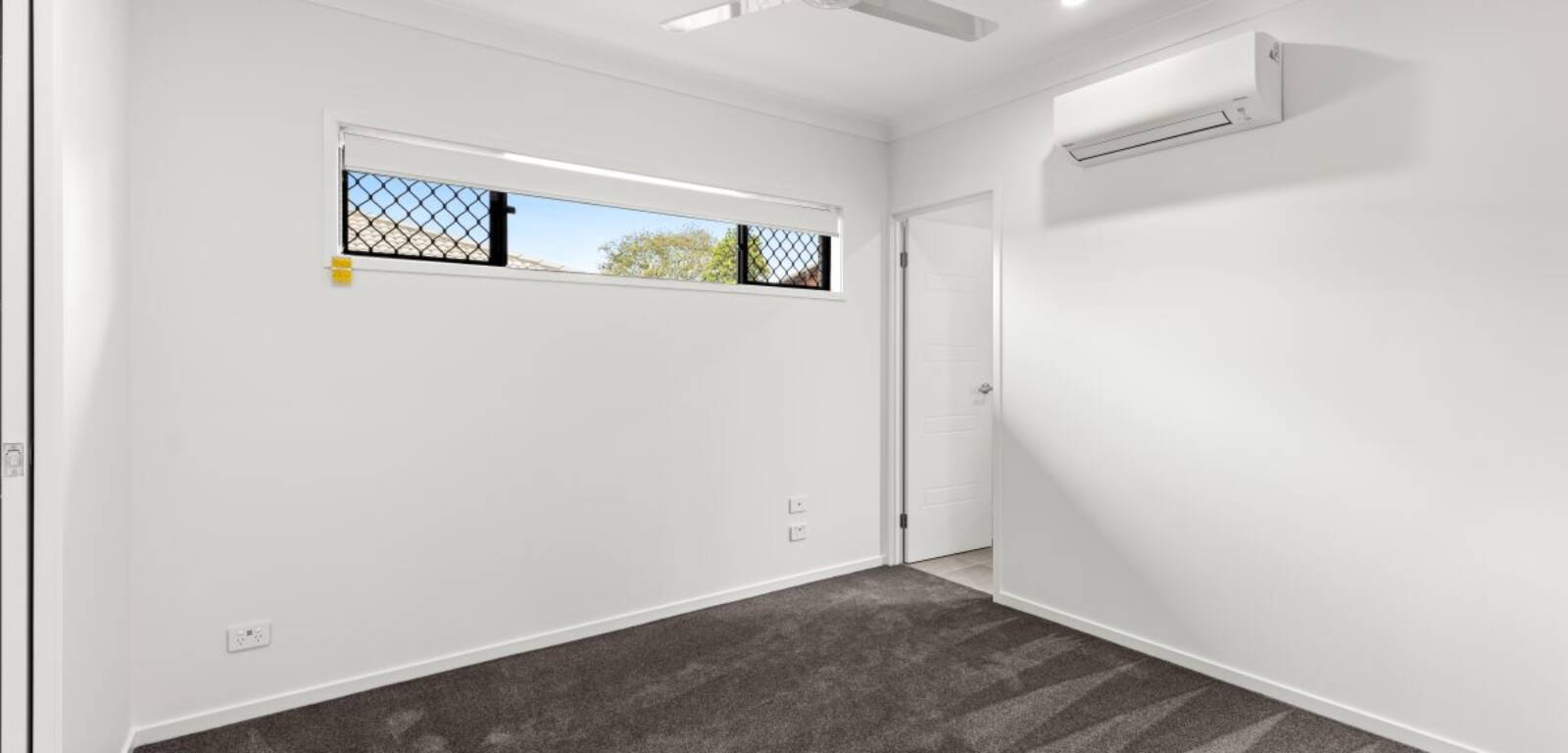 6 Broadmead St, Glenvale, QLD 4350 Australia