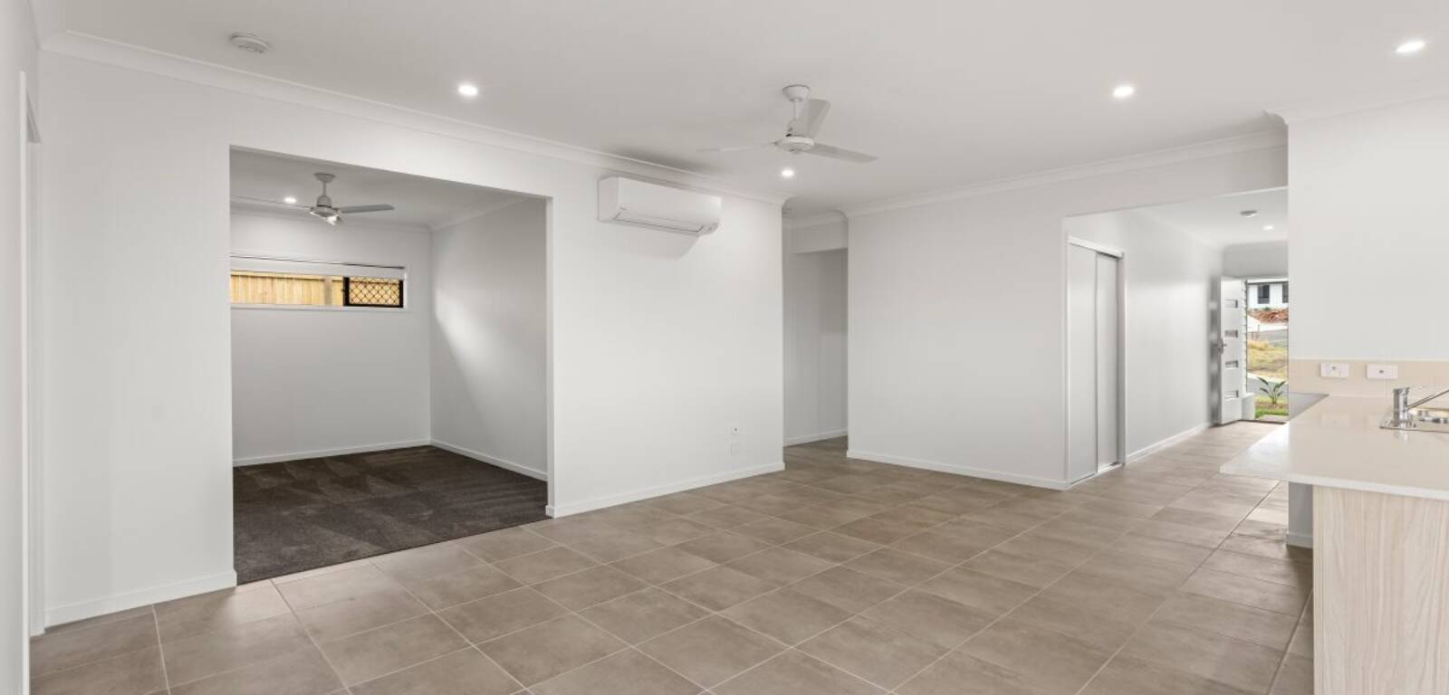 6 Broadmead St, Glenvale, QLD 4350 Australia