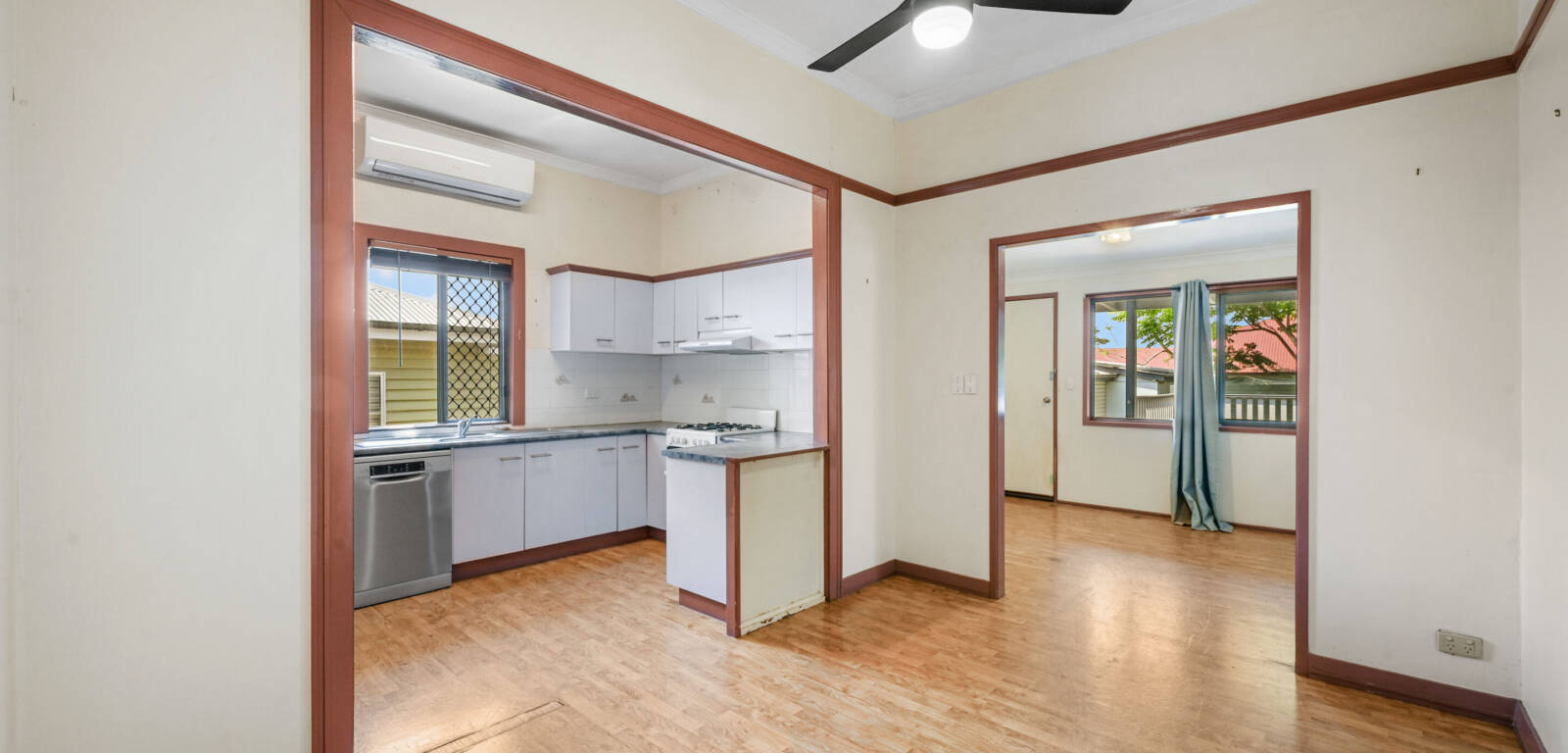 28 Clark St, South Toowoomba, QLD 4350 Australia