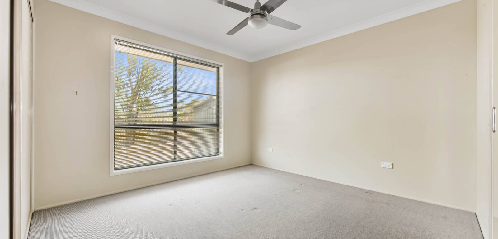 52 Barlow St, Wilsonton, QLD 4350 Australia