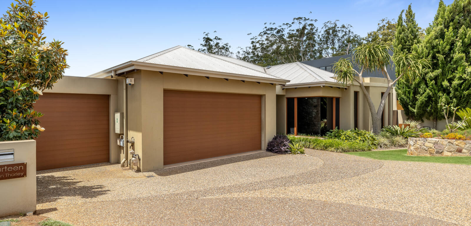 14 Thorley Ct, Middle Ridge, QLD 4350 Australia
