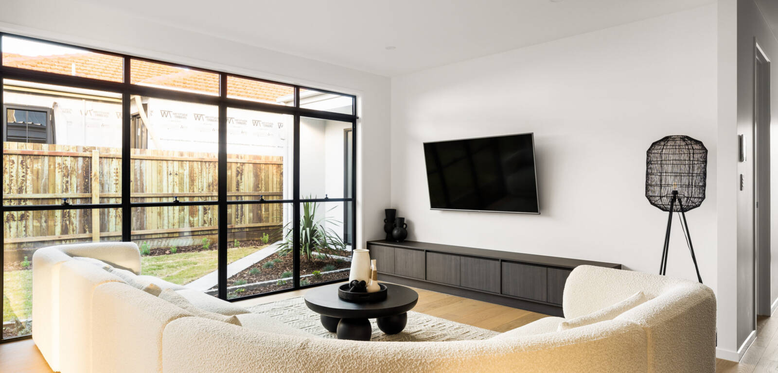 17 Ward St, Middle Ridge, QLD 4350 Australia